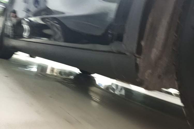 Used Tesla Model Y 2022 Revised Version Rear-Wheel Drive Right Side Sill