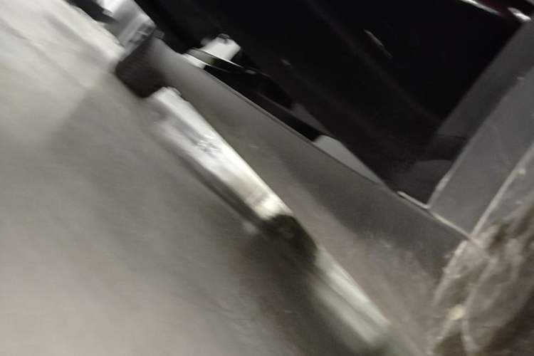 Used Tesla Model Y 2022 Revised Version Long-Range All-Wheel Drive Right Side Sill