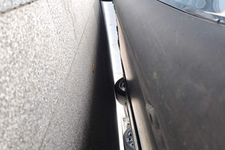 Used Tesla Model Y 2022 Revised Version Rear-Wheel Drive Right Side Sill