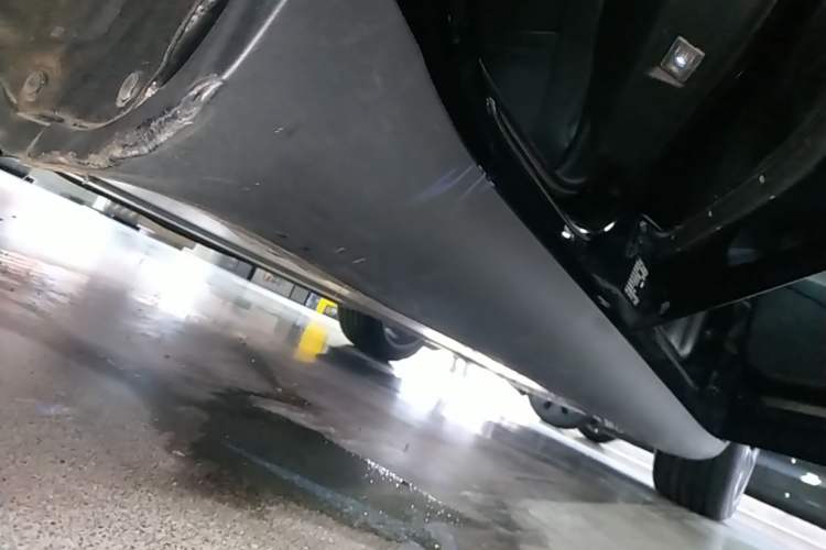 Used Tesla Model Y 2022 Revised Version Rear-Wheel Drive Right Side Sill