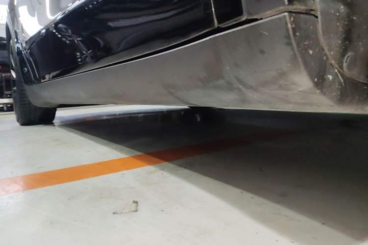 Used Tesla Model Y 2022 Revised Version Rear-Wheel Drive Right Side Sill