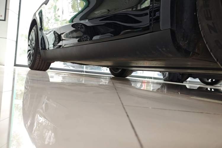 Used Tesla Model Y 2022 Revised Version Rear-Wheel Drive Right Side Sill