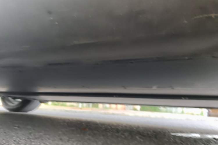 Used Tesla Model Y 2022 Revised Version Rear-Wheel Drive Right Side Sill