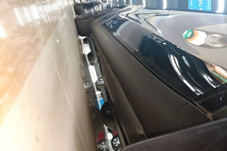 Used Tesla Model Y 2022 Revised Version Long-Range All-Wheel Drive Right Side Sill