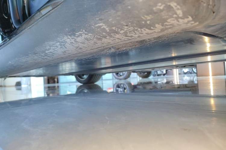 Used Tesla Model Y 2022 Revised Version Rear-Wheel Drive Right Side Sill