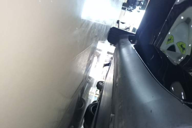 Used Tesla Model Y 2022 Revised Version Rear-Wheel Drive Right Side Sill