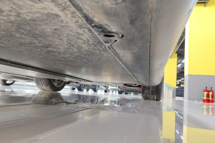 Used Tesla Model Y 2022 Revised Version Rear-Wheel Drive Right Side Sill