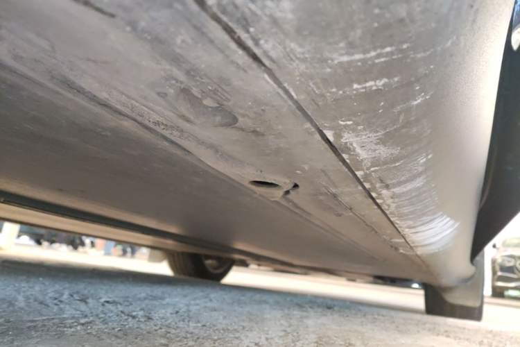 Used Tesla Model Y 2022 Revised Version Rear-Wheel Drive Right Side Sill