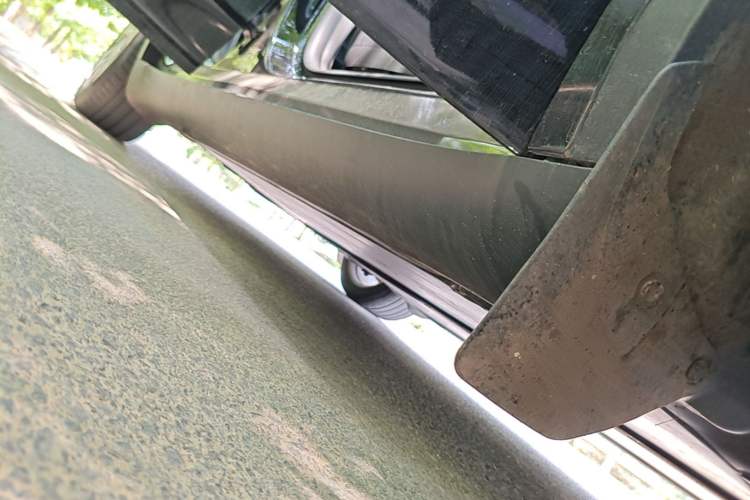 Used Tesla Model Y 2022 Revised Version Rear-Wheel Drive Right Side Sill