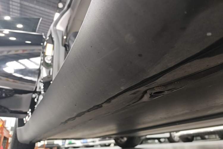 Used Tesla Model Y 2022 Revised Version Rear-Wheel Drive Right Side Sill