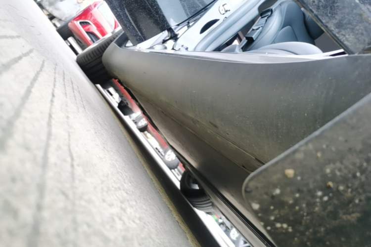 Used Tesla Model Y 2022 Revised Version Rear-Wheel Drive Right Side Sill