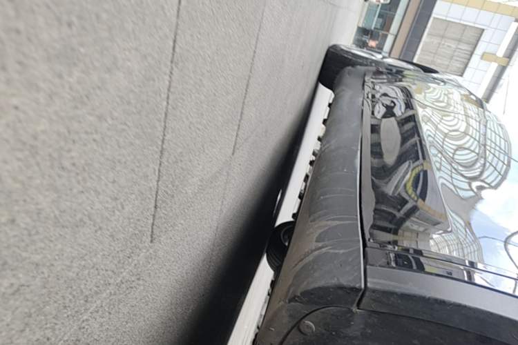 Used Tesla Model Y 2022 Revised Version Rear-Wheel Drive Right Side Sill