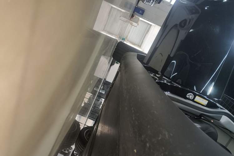 Used Tesla Model Y 2022 Revised Version Rear-Wheel Drive Right Side Sill