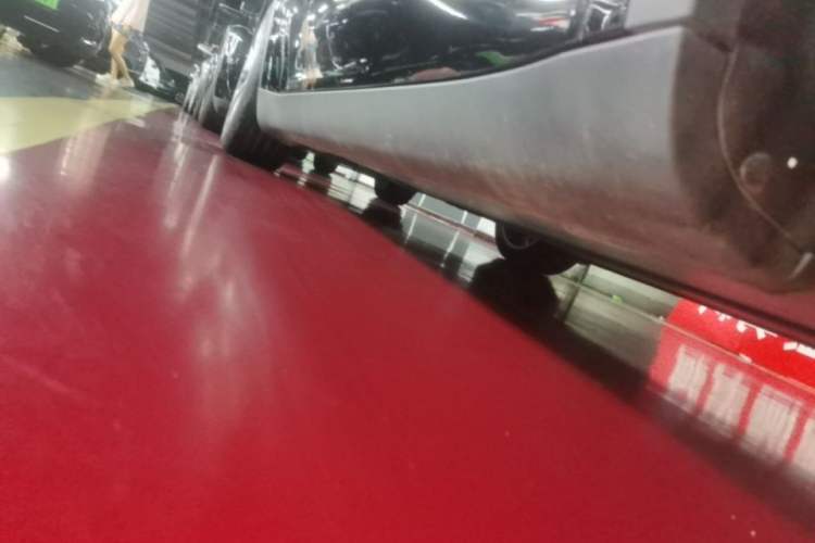 Used Tesla Model Y 2022 Rear-Wheel-Drive Version Right Side Sill