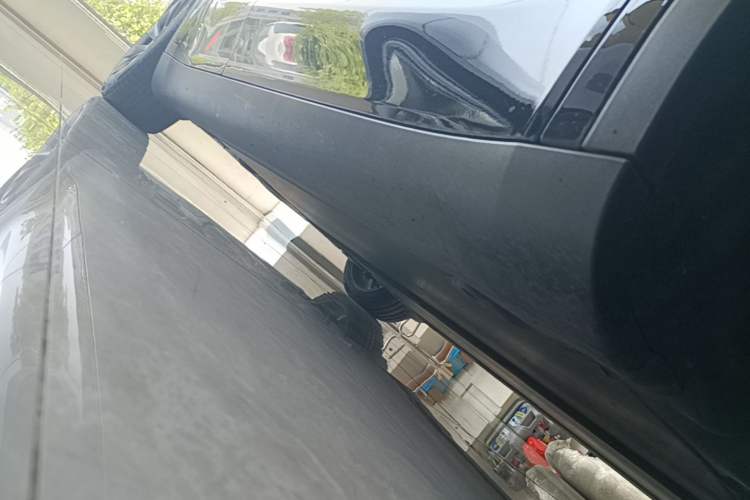 Used Tesla Model Y 2022 Rear-Wheel-Drive Version Right Side Sill