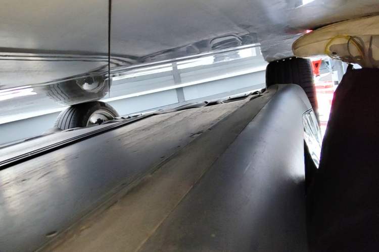 Used Tesla Model Y 2022 Revised Version Rear-Wheel Drive Right Side Sill