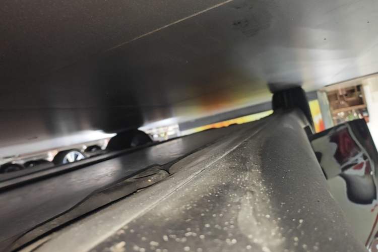 Used Tesla Model Y 2022 Rear-Wheel-Drive Version Right Side Sill