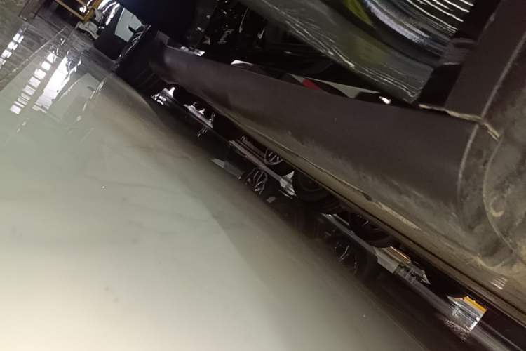 Used Tesla Model Y 2022 Rear-Wheel-Drive Version Right Side Sill