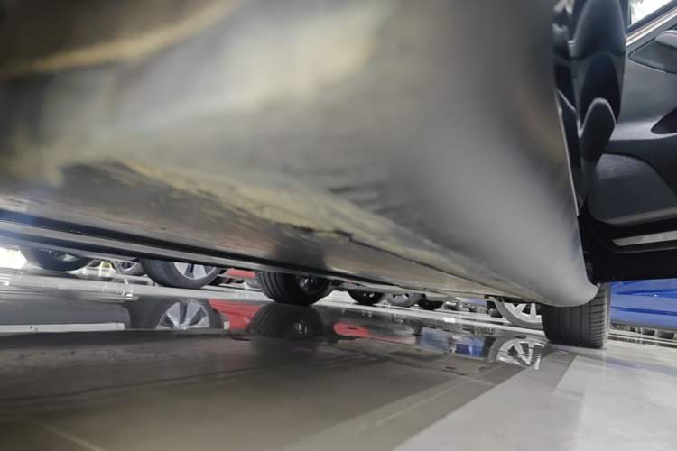 Used Tesla Model Y 2022 Rear-Wheel-Drive Version Right Side Sill