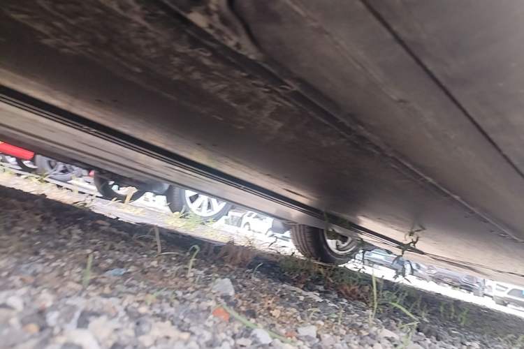 Used Tesla Model Y 2022 Revised Version Rear-Wheel Drive Right Side Sill
