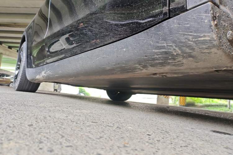 Used Tesla Model Y 2022 Revised Version Rear-Wheel Drive Right Side Sill