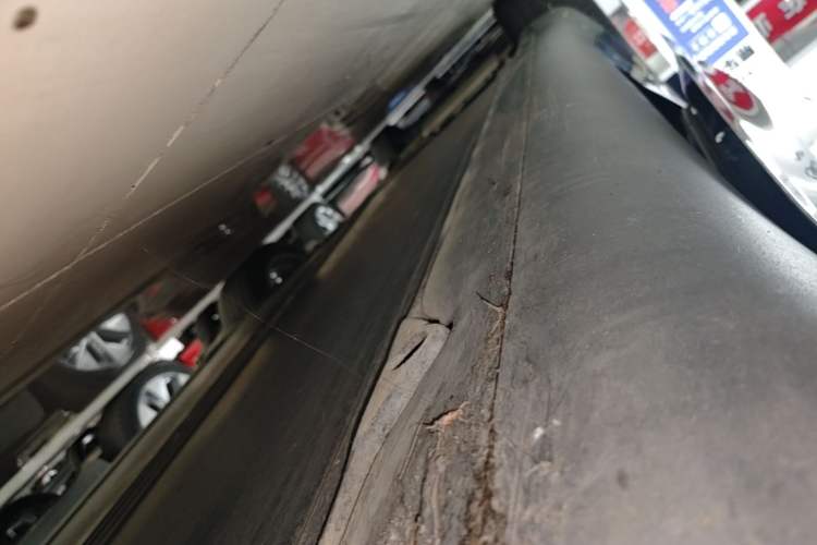 Used Tesla Model Y 2022 Revised Version Rear-Wheel Drive Right Side Sill