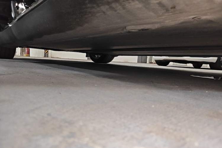 Used Tesla Model Y 2022 Revised Version Rear-Wheel Drive Right Side Sill