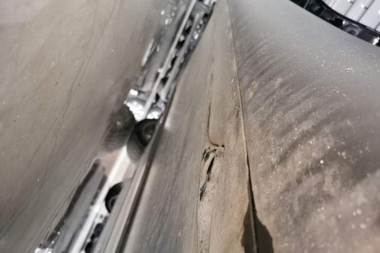 Used Tesla Model Y 2022 Revised Version Rear-Wheel Drive Right Side Sill