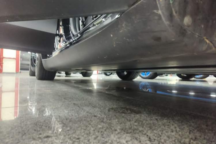 Used Tesla Model Y 2022 Revised Version Rear-Wheel Drive Right Side Sill