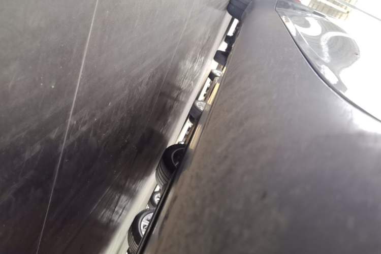 Used Tesla Model Y 2022 Revised Version Rear-Wheel Drive Right Side Sill