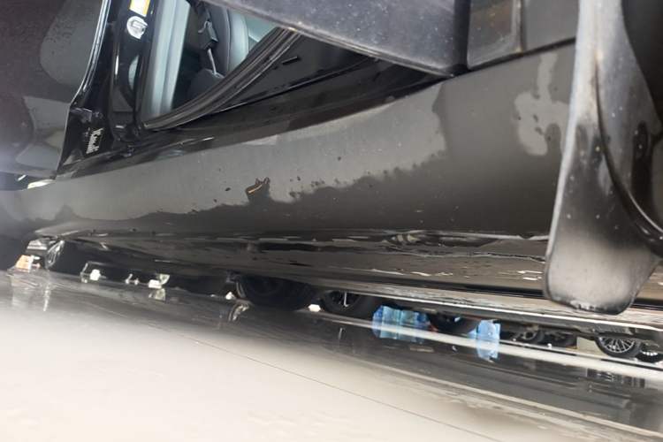 Used Tesla Model Y 2022 Revised Version Rear-Wheel Drive Right Side Sill