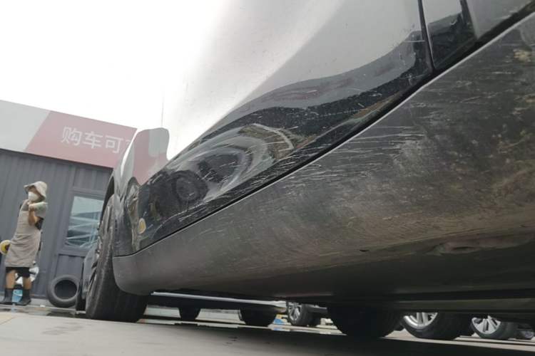Used Tesla Model Y 2022 Revised Version Long-Range All-Wheel Drive Right Side Sill