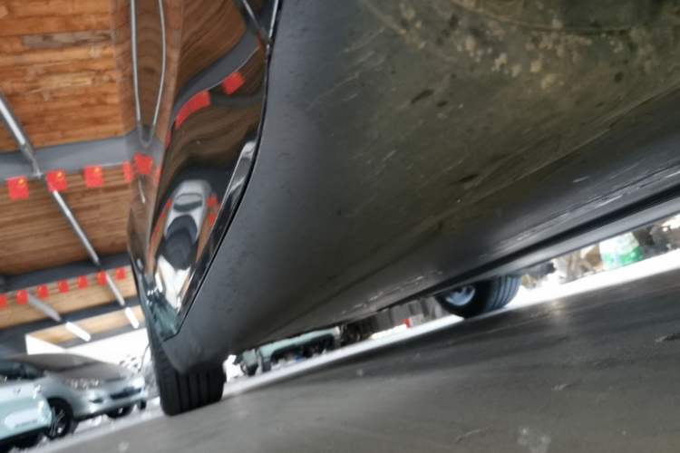 Used Tesla Model Y 2022 Rear-Wheel-Drive Version Right Side Sill