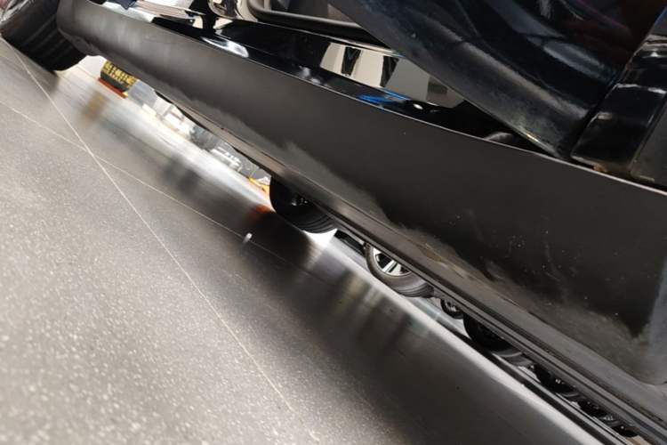 Used Tesla Model Y 2022 Revised Version Rear-Wheel Drive Right Side Sill