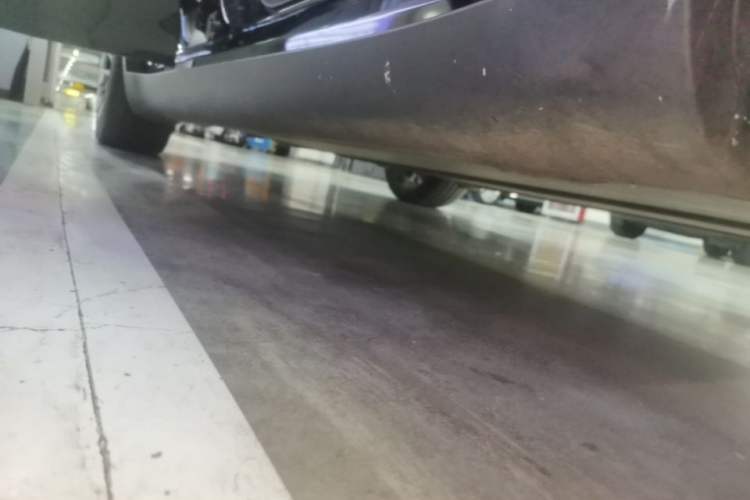 Used Tesla Model Y 2022 Revised Version Long-Range All-Wheel Drive Right Side Sill