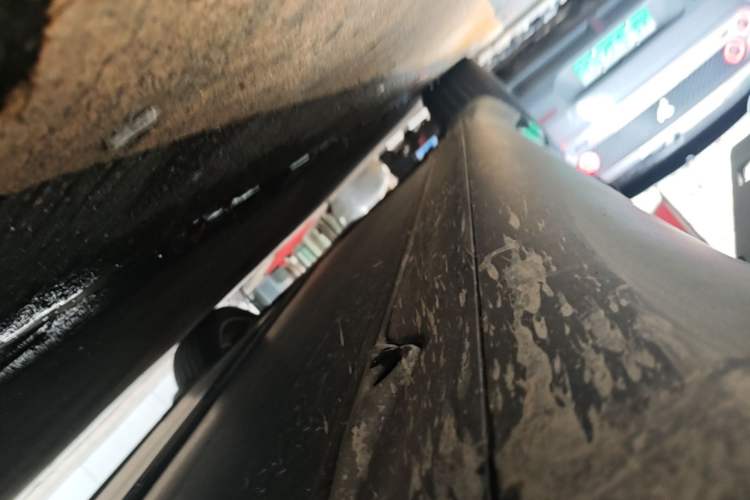Used Tesla Model Y 2022 Revised Version Rear-Wheel Drive Right Side Sill