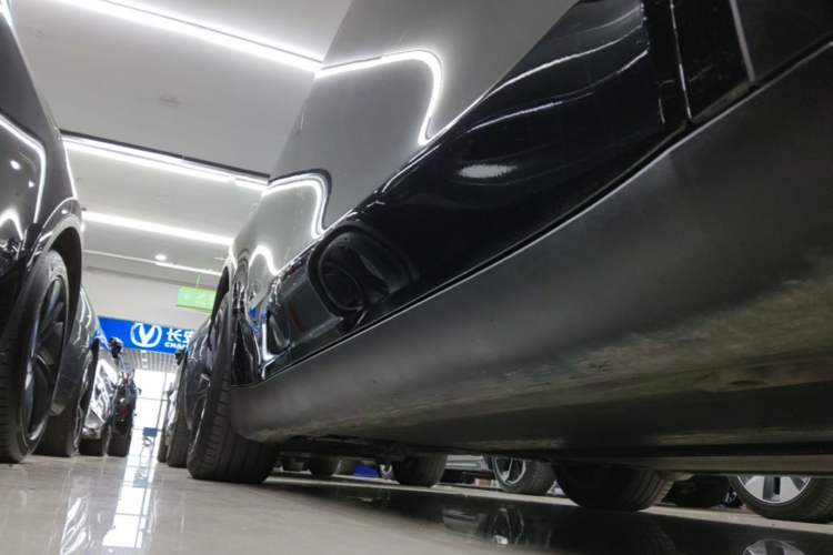 Used Tesla Model Y 2022 Rear-Wheel-Drive Version Right Side Sill