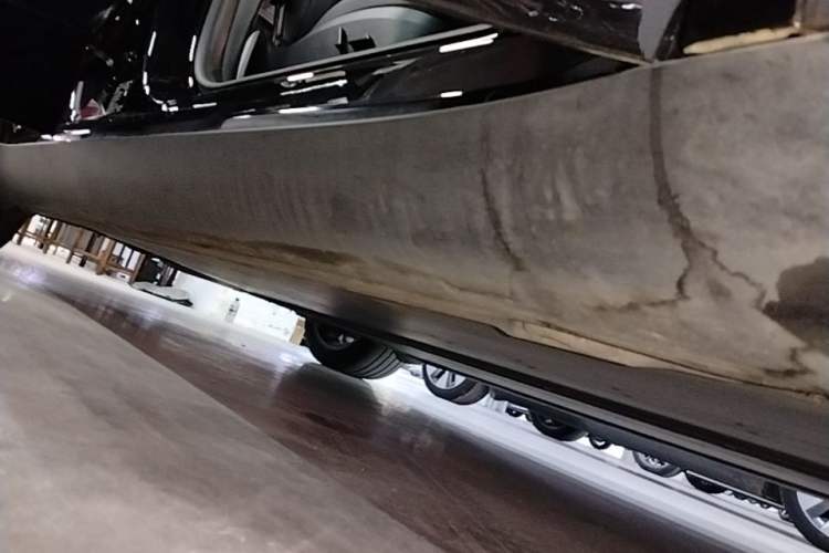 Used Tesla Model Y 2022 Revised Version Rear-Wheel Drive Right Side Sill