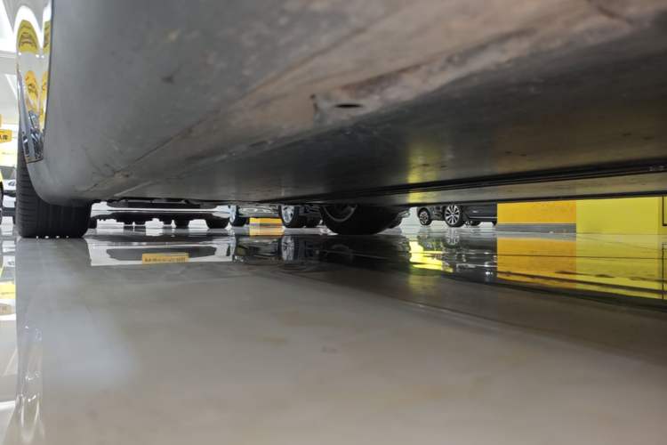 Used Tesla Model Y 2022 Revised Version Rear-Wheel Drive Right Side Sill