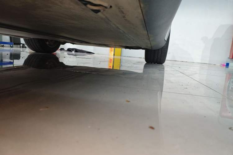 Used Tesla Model Y 2022 Revised Version Long-Range All-Wheel Drive Right Side Sill