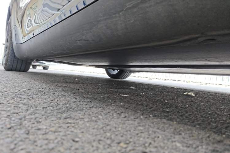 Used Tesla Model Y 2022 Revised Version Rear-Wheel Drive Right Side Sill