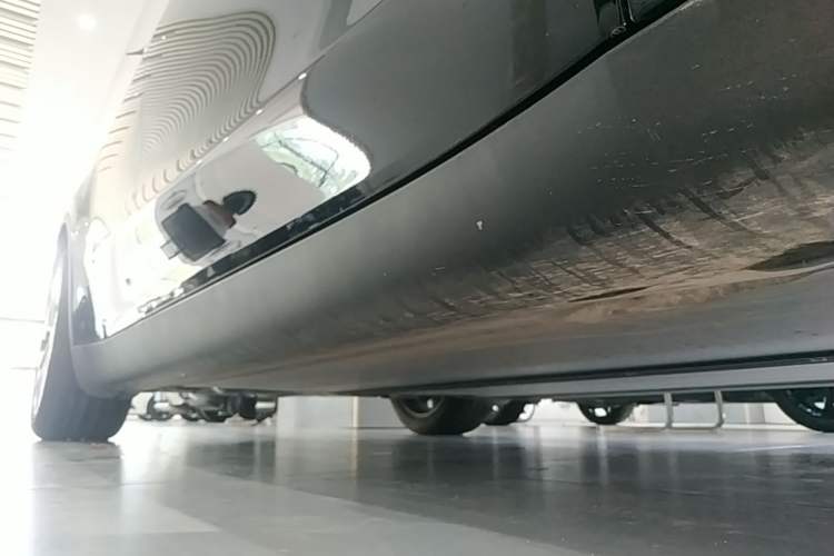 Used Tesla Model Y 2022 Revised Version Rear-Wheel Drive Right Side Sill
