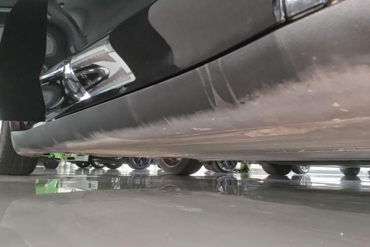 Used Tesla Model Y 2022 Rear-Wheel-Drive Version Right Side Sill