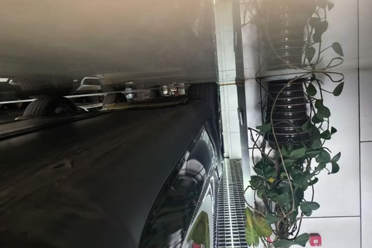 Used Tesla Model Y 2022 Revised Version Long-Range All-Wheel Drive Right Side Sill