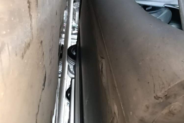 Used Tesla Model Y 2022 Revised Version Rear-Wheel Drive Right Side Sill