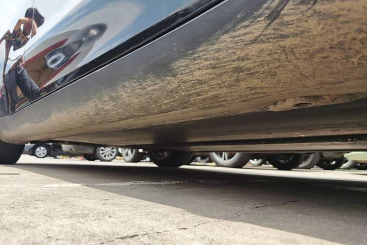 Used Tesla Model Y 2022 Revised Version Long-Range All-Wheel Drive Right Side Sill