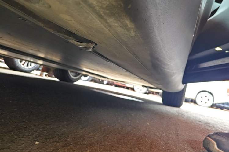 Used Tesla Model Y 2022 Revised Version Rear-Wheel Drive Right Side Sill