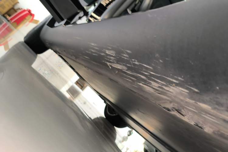 Used Tesla Model Y 2022 Revised Version Rear-Wheel Drive Right Side Sill