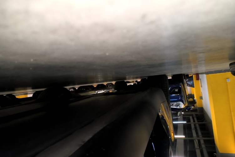 Used Tesla Model Y 2022 Rear-Wheel-Drive Version Right Side Sill