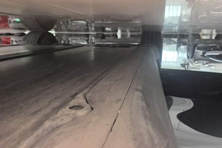 Used Tesla Model Y 2022 Revised Version Long-Range All-Wheel Drive Right Side Sill